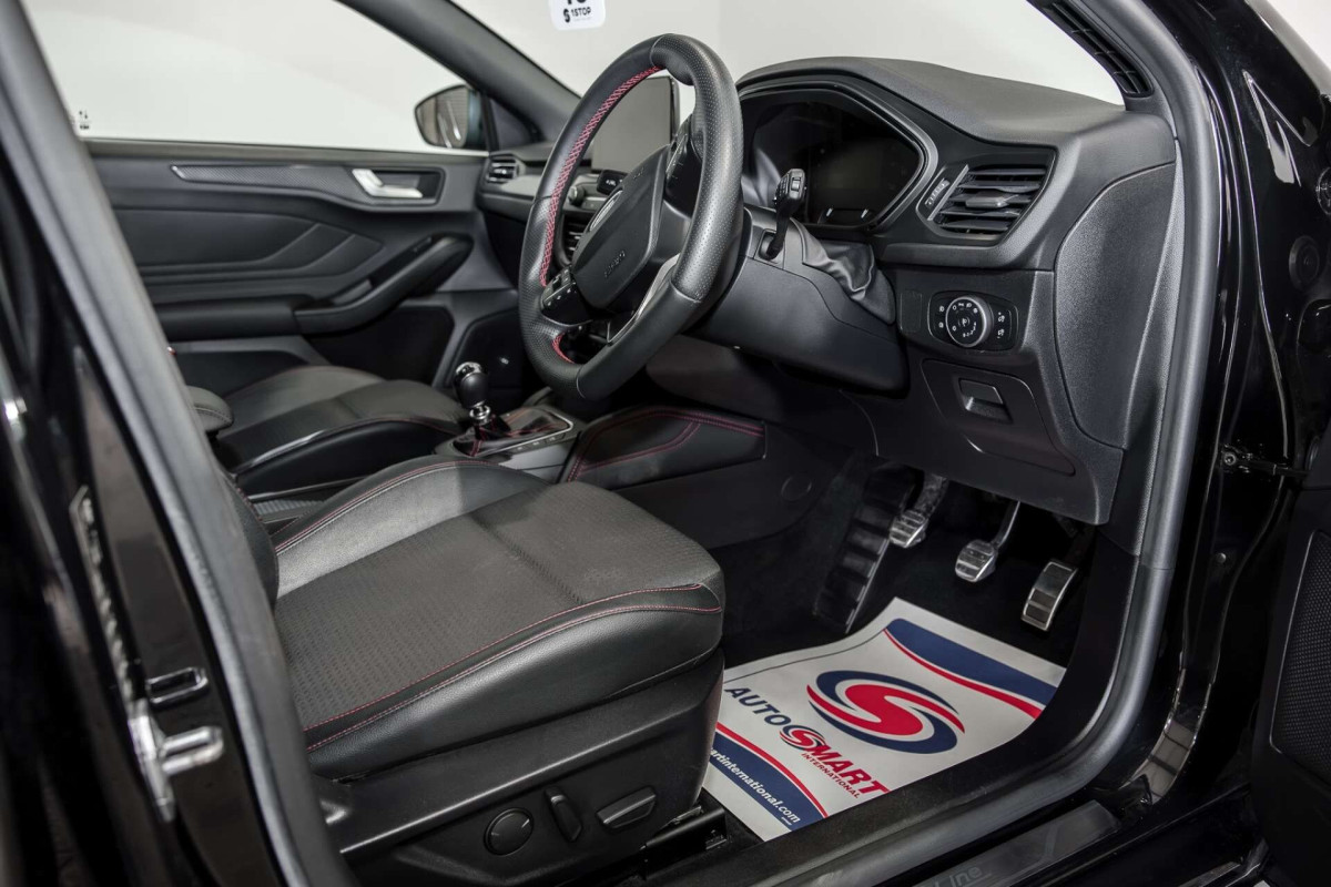 FORD FOCUS 2020 (20) 1.0T ECOBOOST ST-LINE X HATCHBACK 5DR PETROL MANUAL EURO 6 (S/S) (125 PS) - 2020 - £11,750