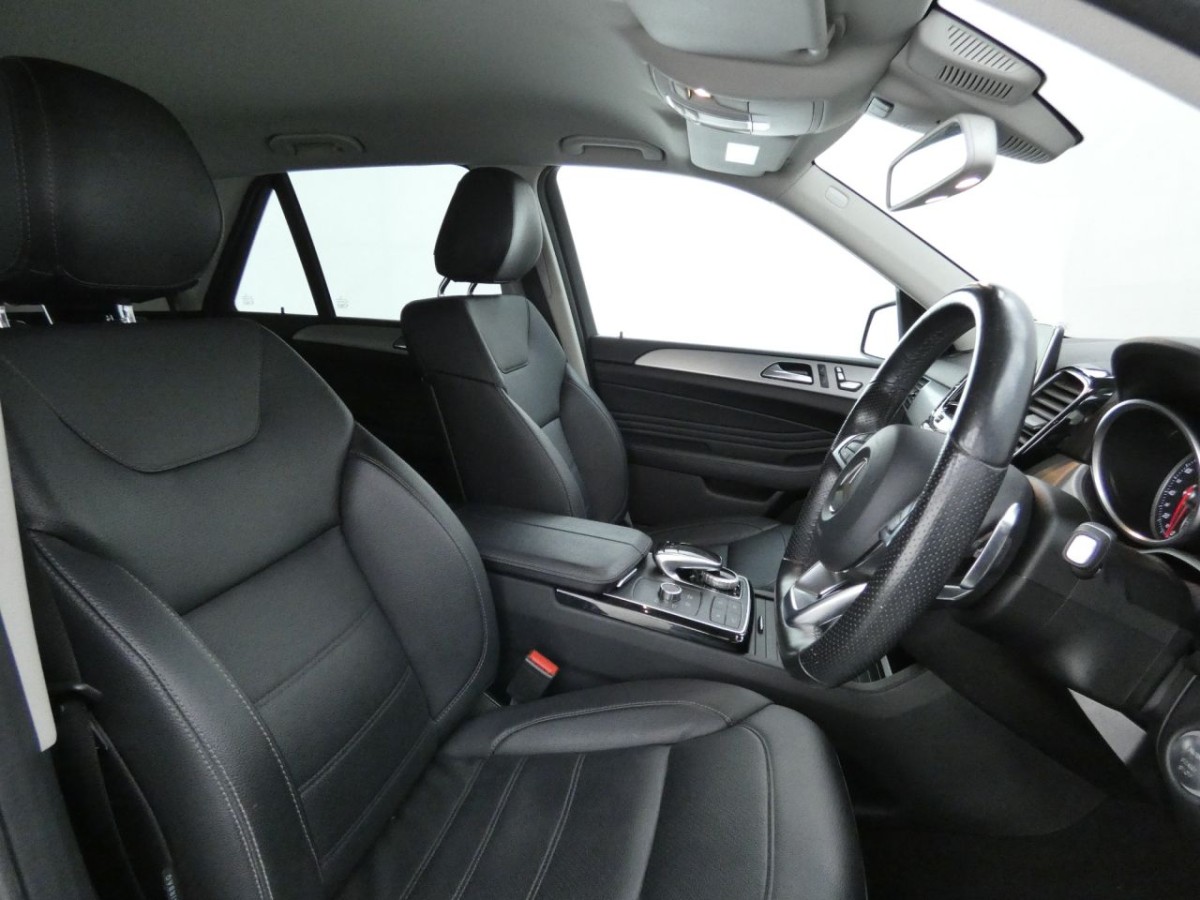 MERCEDES-BENZ GLE-CLASS 3.0 GLE 350 D 4MATIC AMG LINE 5D AUTO 255 BHP - 2016 - £24,990