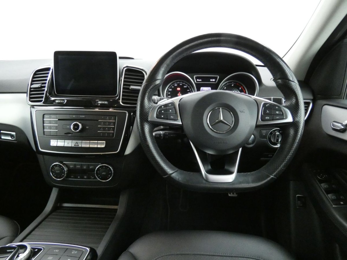 MERCEDES-BENZ GLE-CLASS 3.0 GLE 350 D 4MATIC AMG LINE 5D AUTO 255 BHP - 2016 - £24,990