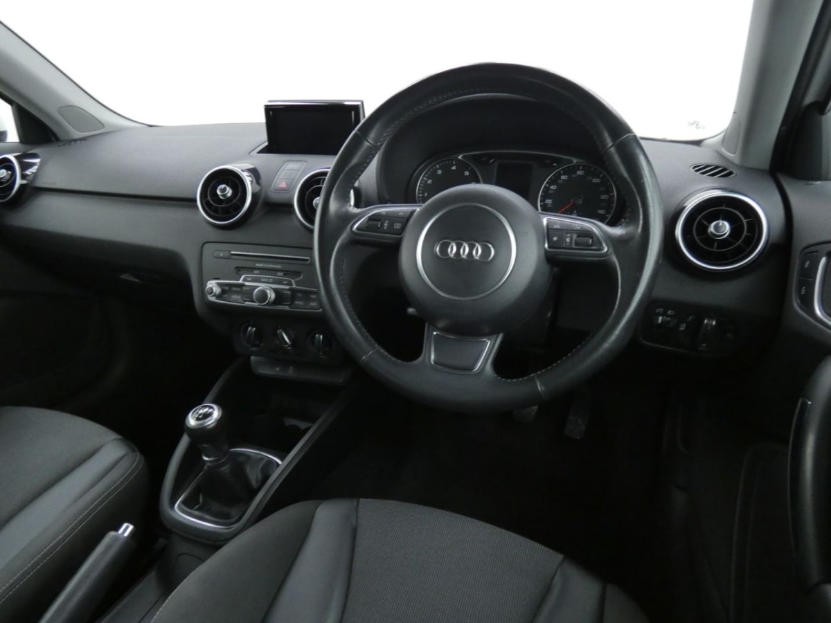 AUDI A1 1.0 TFSI SPORT 3D 93 BHP - 2016 - £8,400