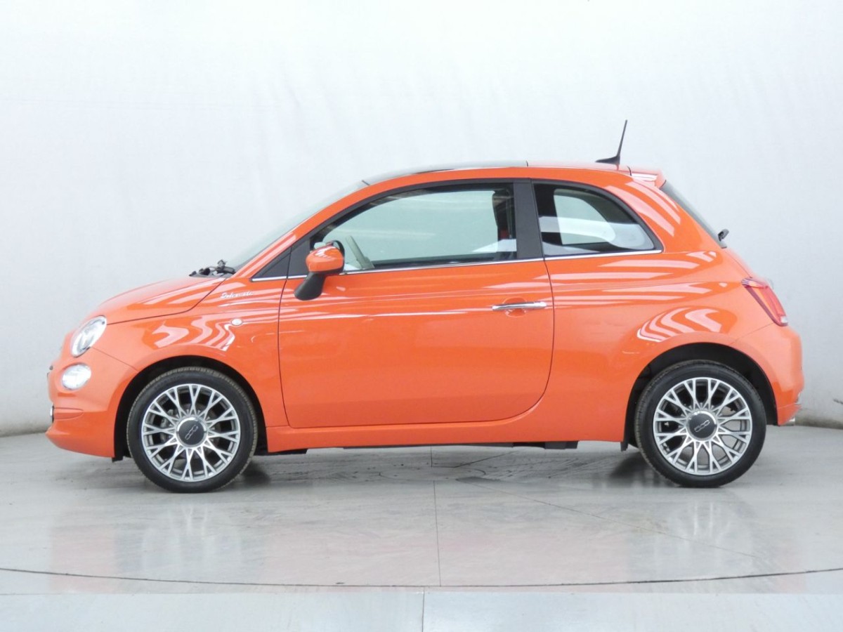 FIAT 500 1.0 DOLCEVITA PLUS MHEV 3D 69 BHP - 2022 - £11,700