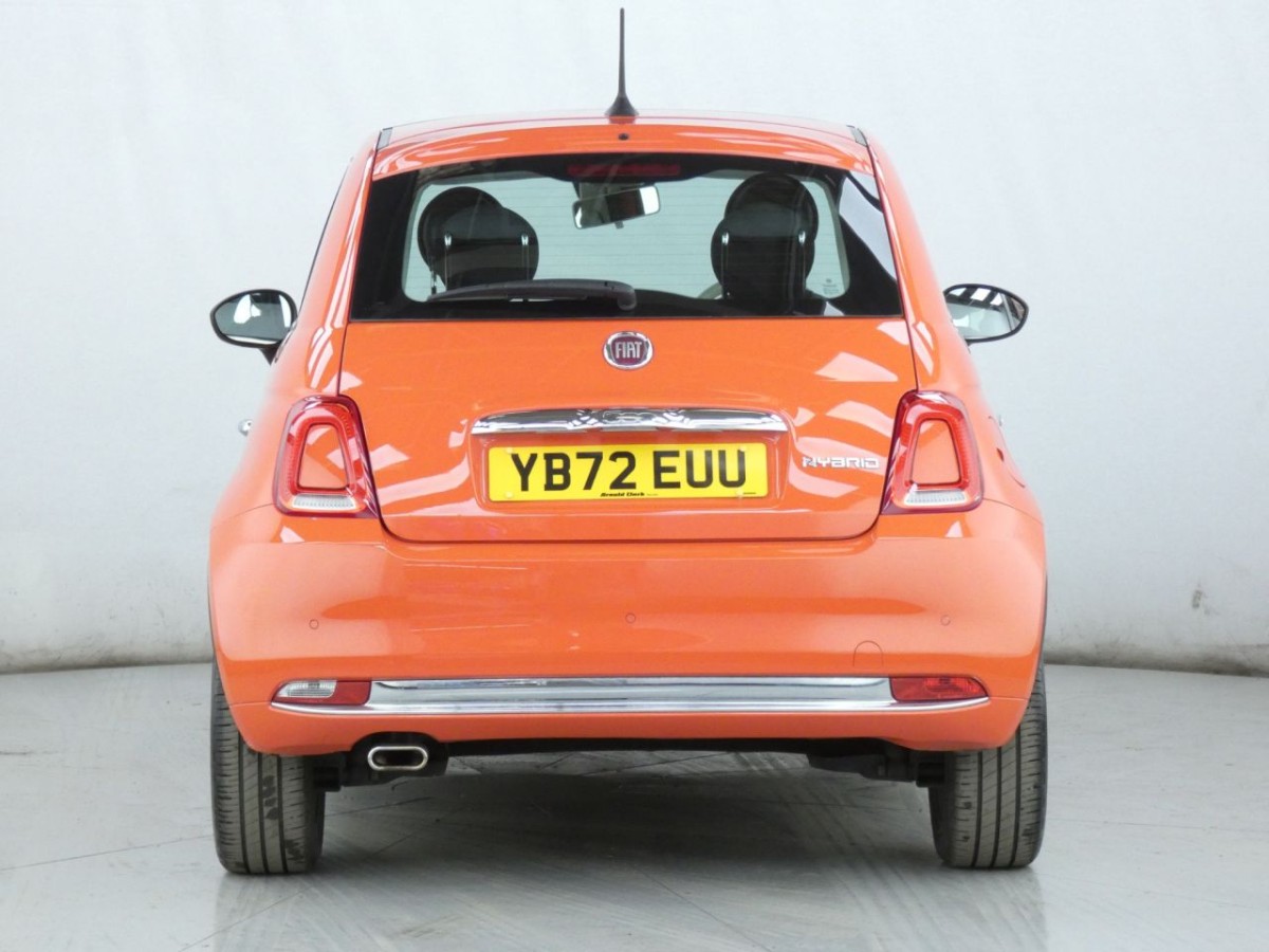 FIAT 500 1.0 DOLCEVITA PLUS MHEV 3D 69 BHP - 2022 - £11,700