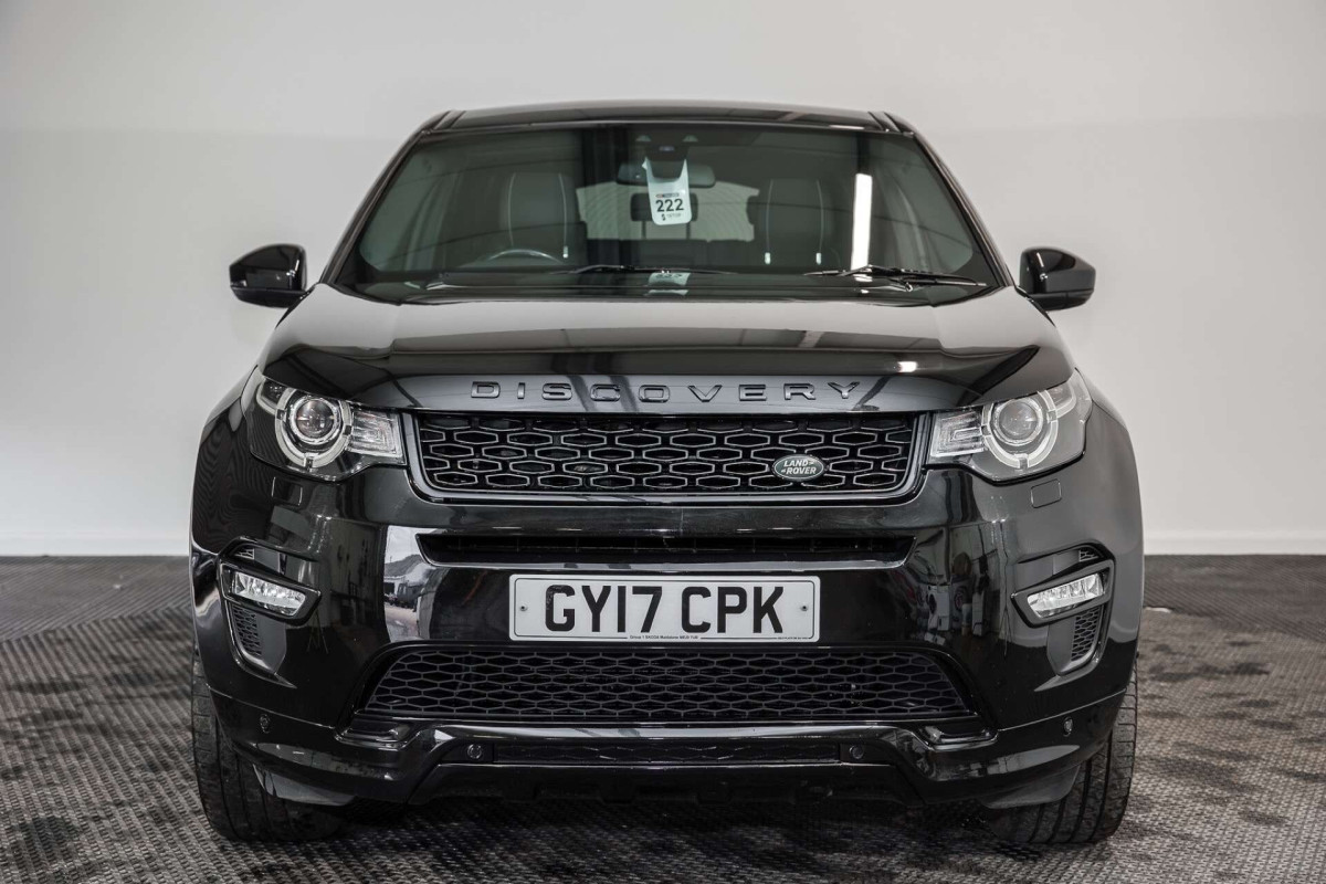 LAND ROVER DISCOVERY SPORT 2017 (17) 2.0 TD4 HSE DYNAMIC LUX SUV 5DR DIESEL AUTO 4WD EURO 6 (S/S) (180 PS) - 2017 - £14,650