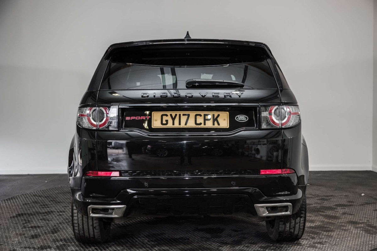 LAND ROVER DISCOVERY SPORT 2017 (17) 2.0 TD4 HSE DYNAMIC LUX SUV 5DR DIESEL AUTO 4WD EURO 6 (S/S) (180 PS) - 2017 - £14,650