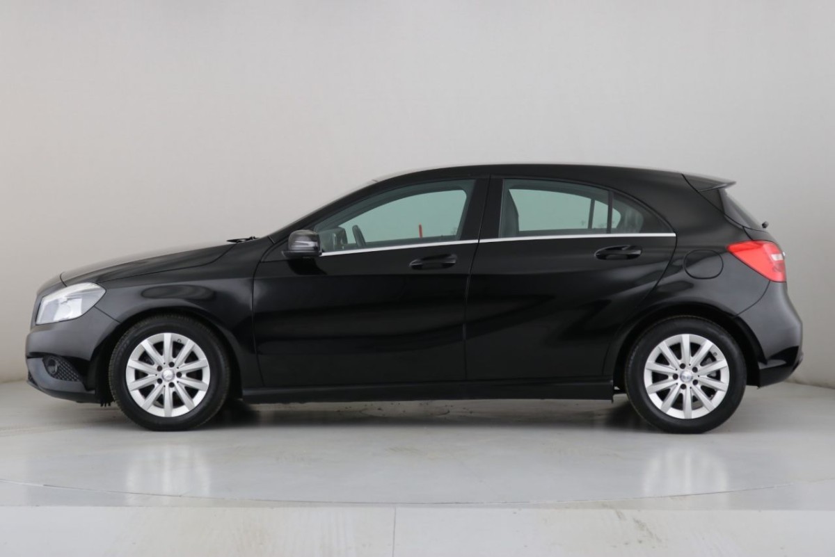 MERCEDES-BENZ A-CLASS 1.5 A180 CDI ECO SE 5D 109 BHP - 2014 - £10,490