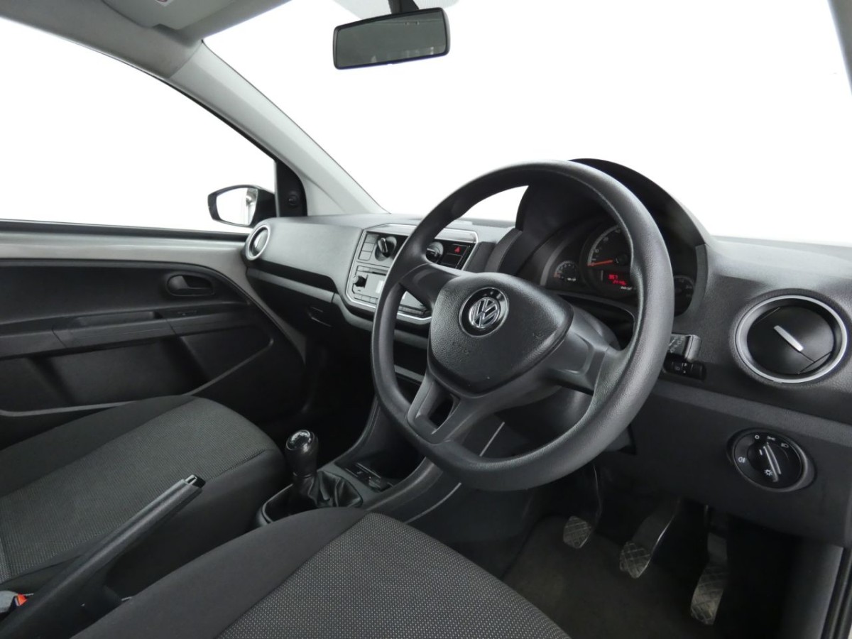VOLKSWAGEN UP 1.0 TAKE UP 5D 60 BHP - 2019 - £8,700