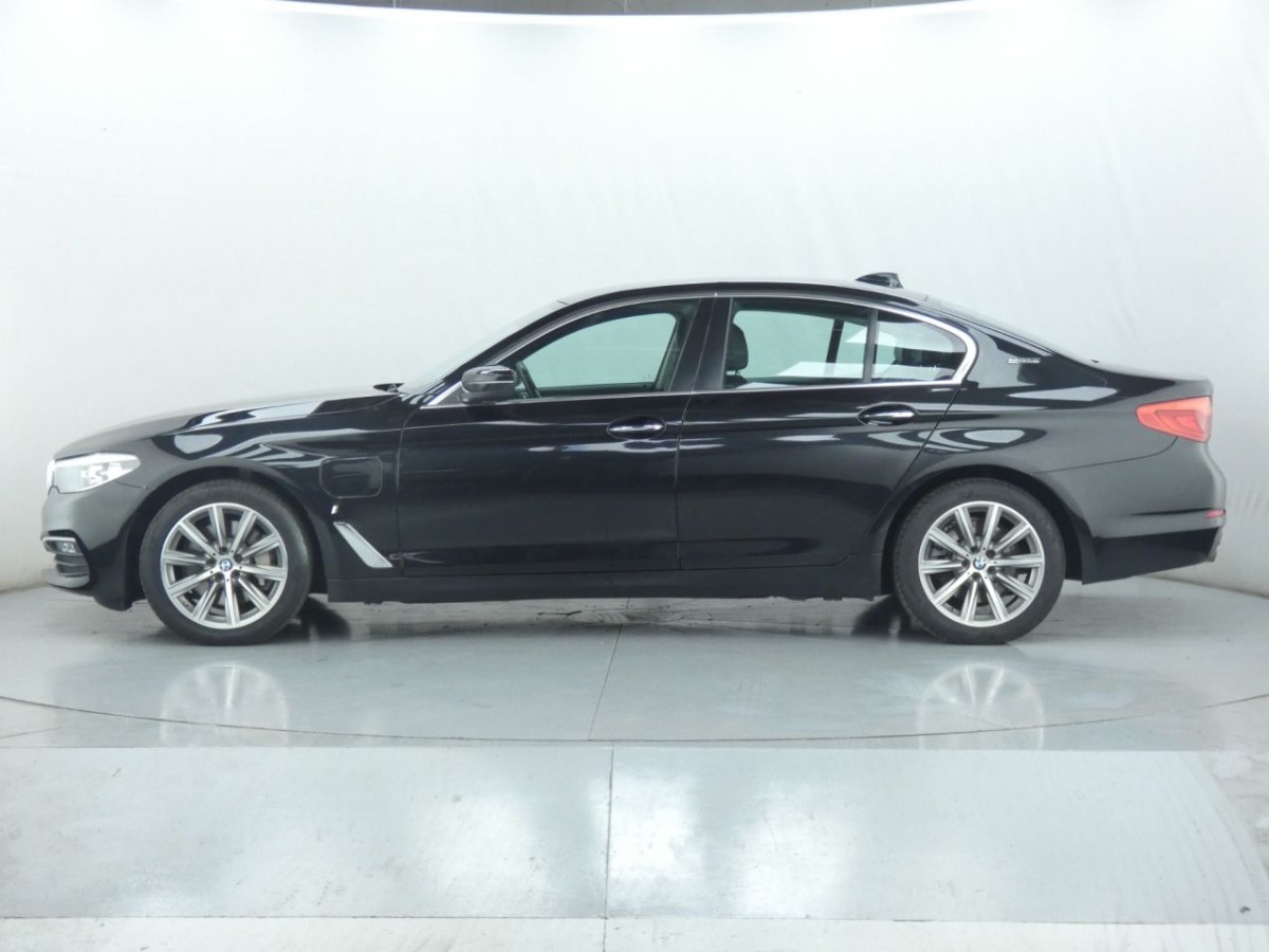 BMW 5 SERIES 2.0 530E SE 4D 249 BHP - 2017 - £13,990