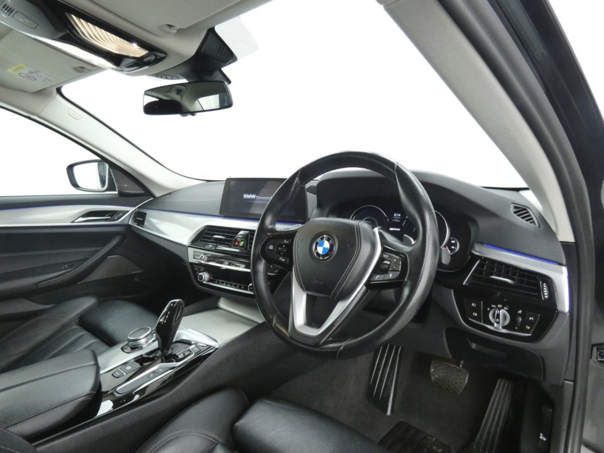 BMW 5 SERIES 2.0 530E SE 4D 249 BHP - 2017 - £13,990