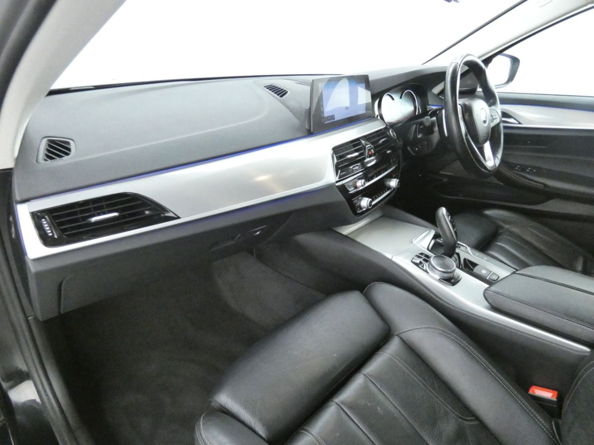 BMW 5 SERIES 2.0 530E SE 4D 249 BHP - 2017 - £13,990