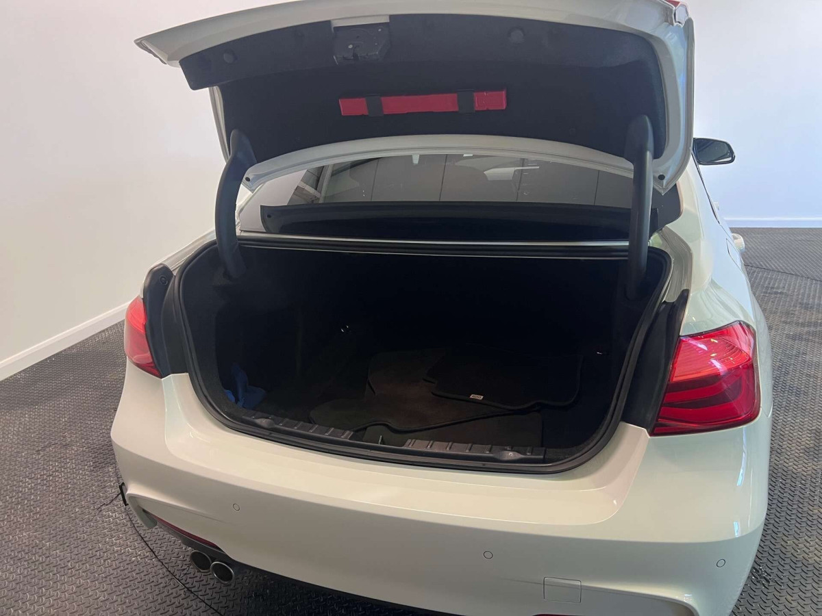 BMW 3 SERIES 2017 (67) 2.0 320D M SPORT SALOON 4DR DIESEL AUTO EURO 6 (S/S) (190 PS) - 2017 - £12,350