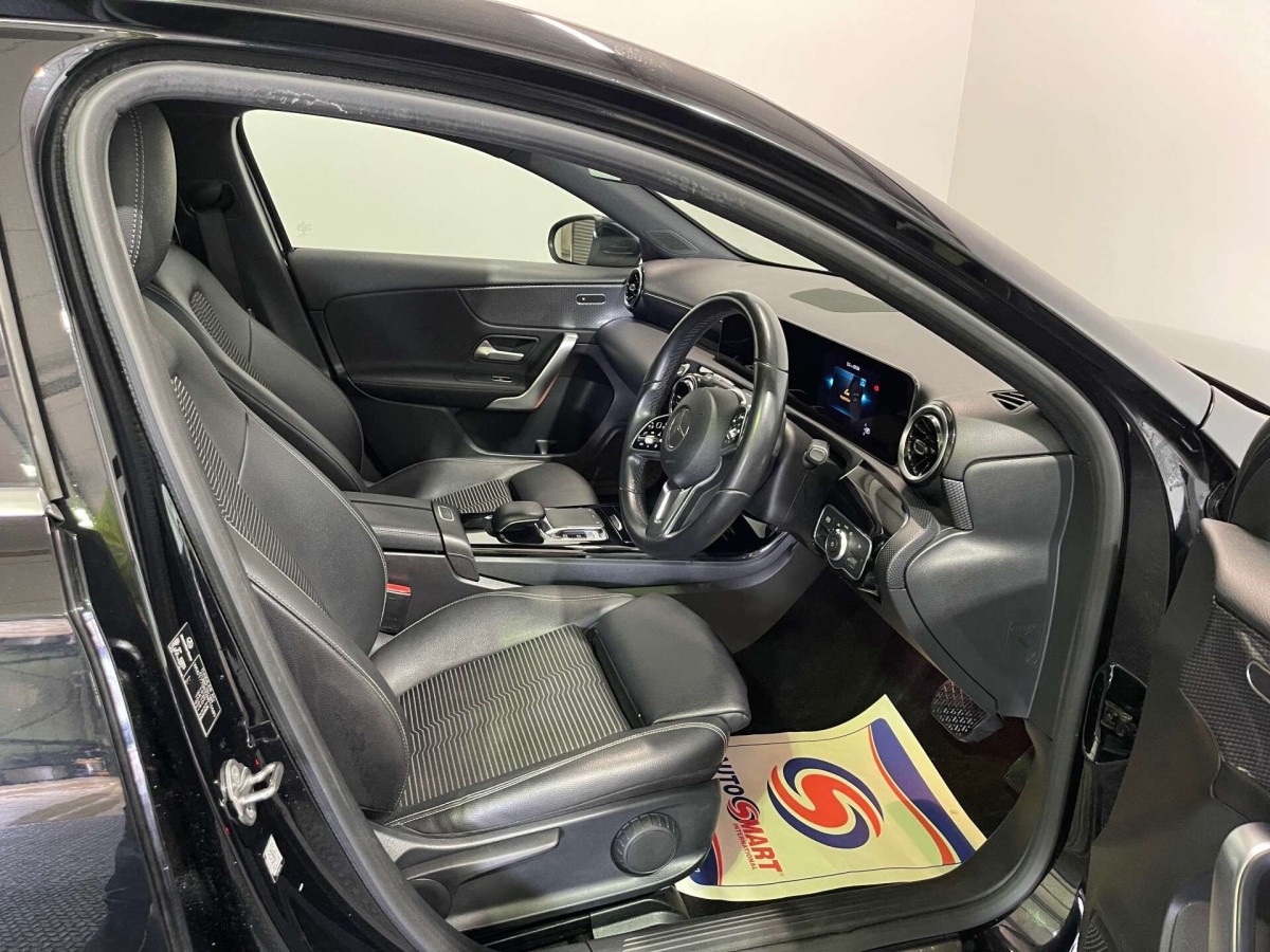 MERCEDES-BENZ A CLASS 2019 (19) 1.5 A180D SPORT (EXECUTIVE) HATCHBACK 5DR DIESEL 7G-DCT EURO 6 (S/S) (116 P - 2019 - £14,200