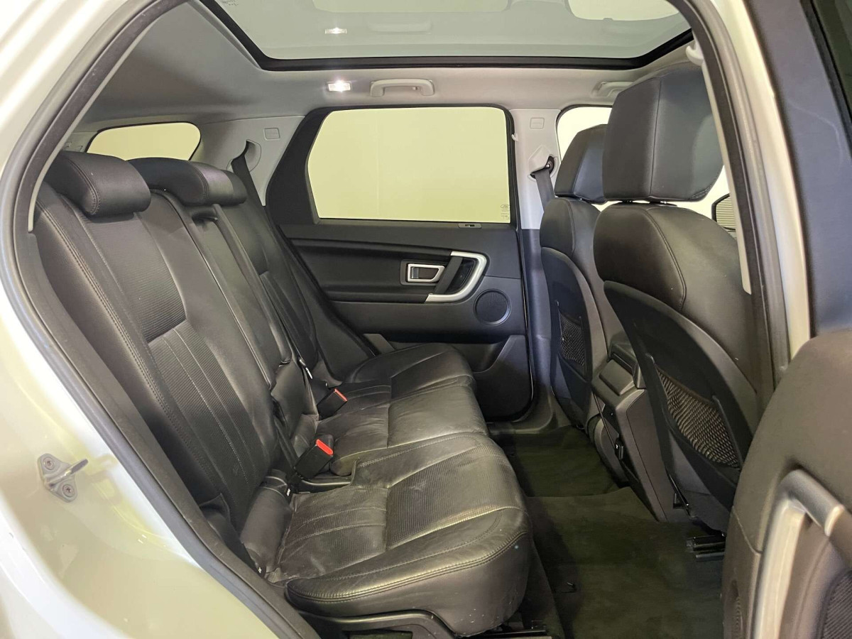 LAND ROVER DISCOVERY SPORT 2015 (65) 2.2 SD4 SE TECH SUV 5DR DIESEL MANUAL 4WD EURO 5 (S/S) (190 PS) - 2015 - £9,700