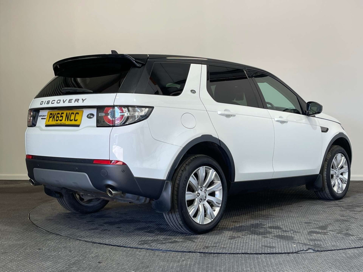 LAND ROVER DISCOVERY SPORT 2015 (65) 2.2 SD4 SE TECH SUV 5DR DIESEL MANUAL 4WD EURO 5 (S/S) (190 PS) - 2015 - £9,700