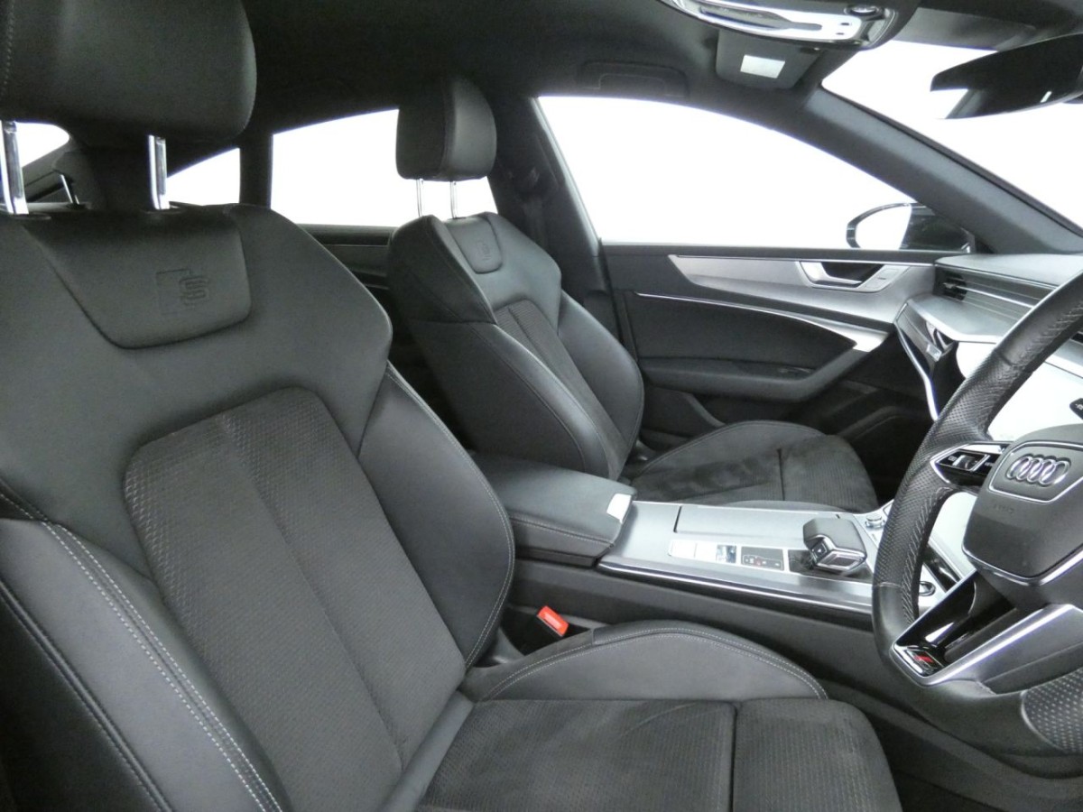 AUDI A7 2.0 SPORTBACK TDI S LINE MHEV 5D 202 BHP - 2021 - £32,990
