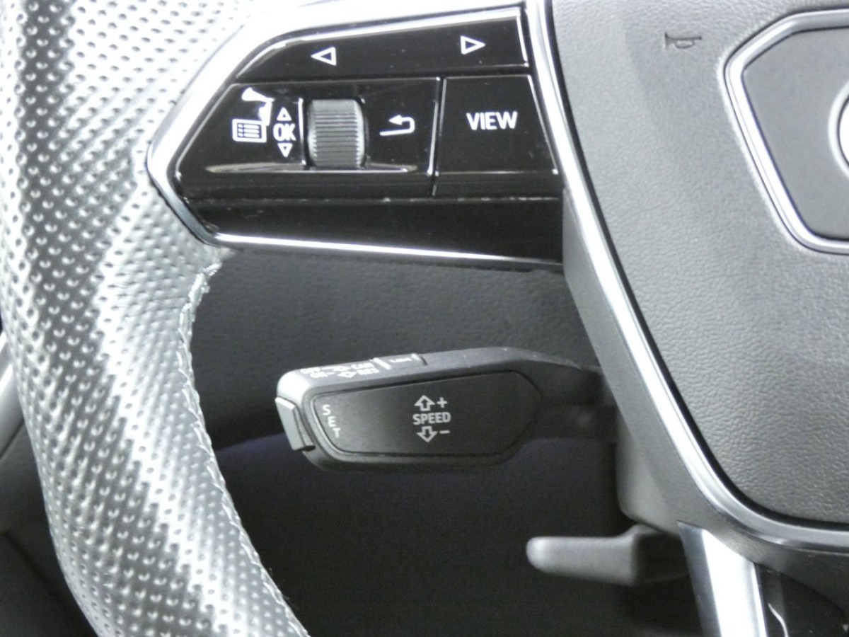 AUDI A7 2.0 SPORTBACK TDI S LINE MHEV 5D 202 BHP - 2021 - £32,990
