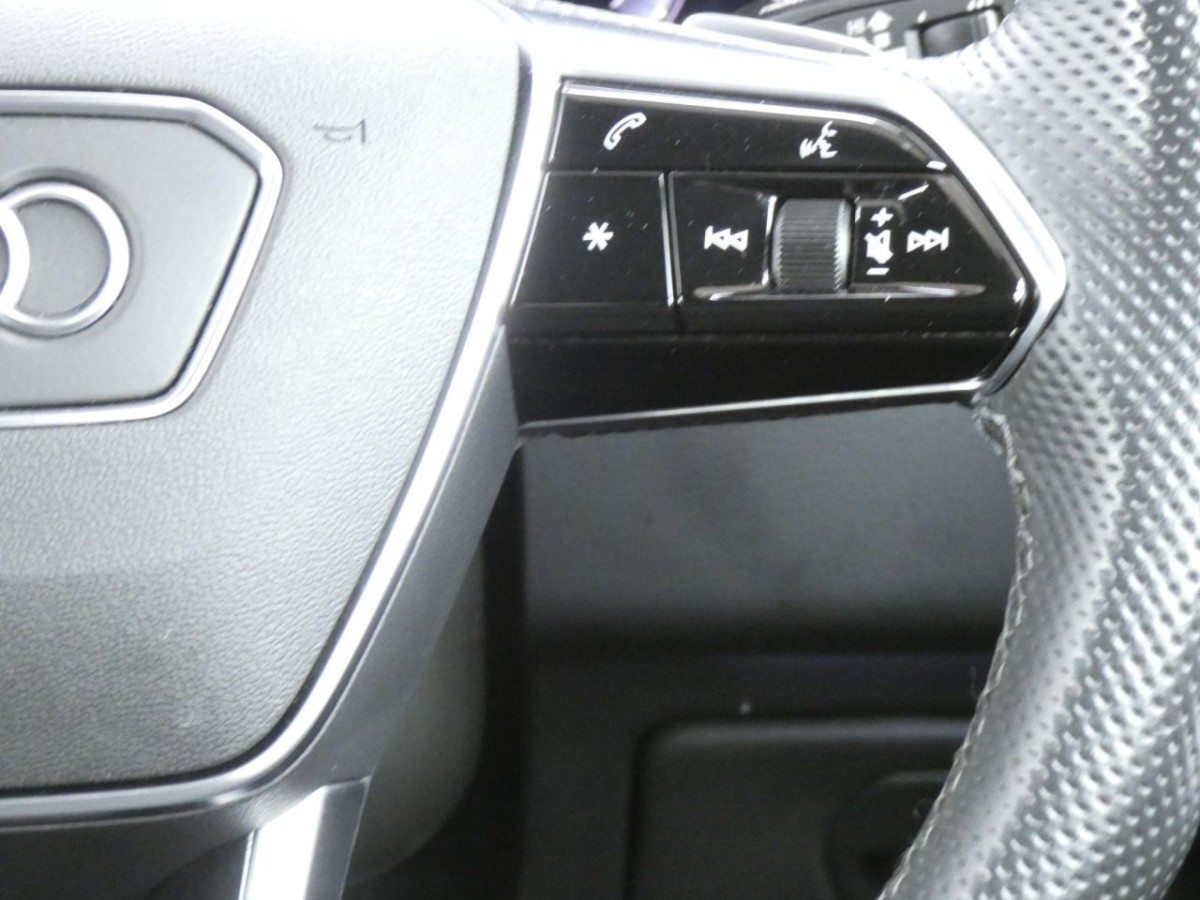 AUDI A7 2.0 SPORTBACK TDI S LINE MHEV 5D 202 BHP - 2021 - £32,990
