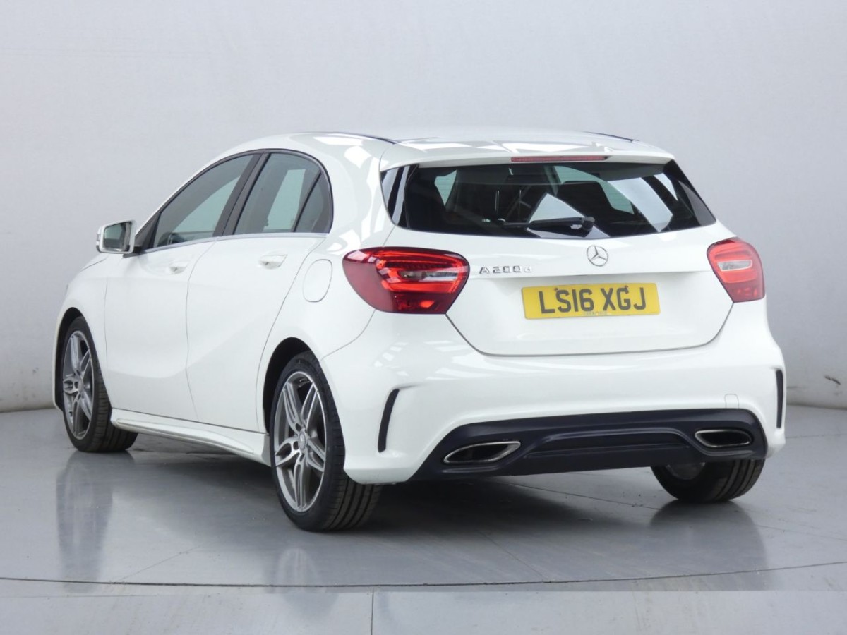 MERCEDES-BENZ A-CLASS 2.1 A 200 D AMG LINE 5D 134 BHP - 2016 - £9,700