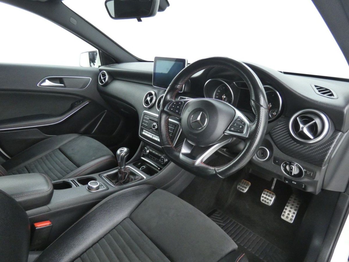 MERCEDES-BENZ A-CLASS 2.1 A 200 D AMG LINE 5D 134 BHP - 2016 - £9,700
