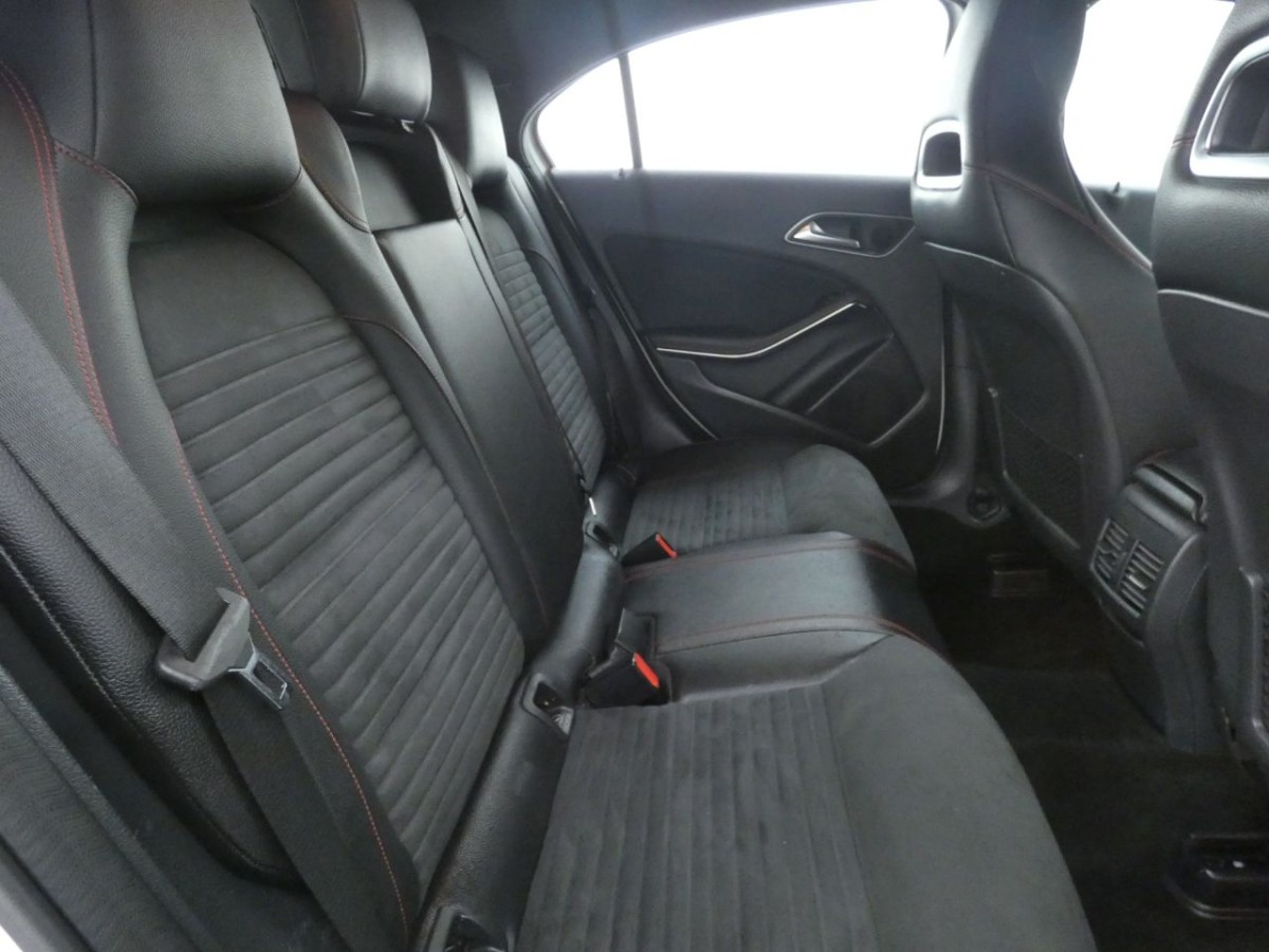 MERCEDES-BENZ A-CLASS 2.1 A 200 D AMG LINE 5D 134 BHP - 2016 - £9,700