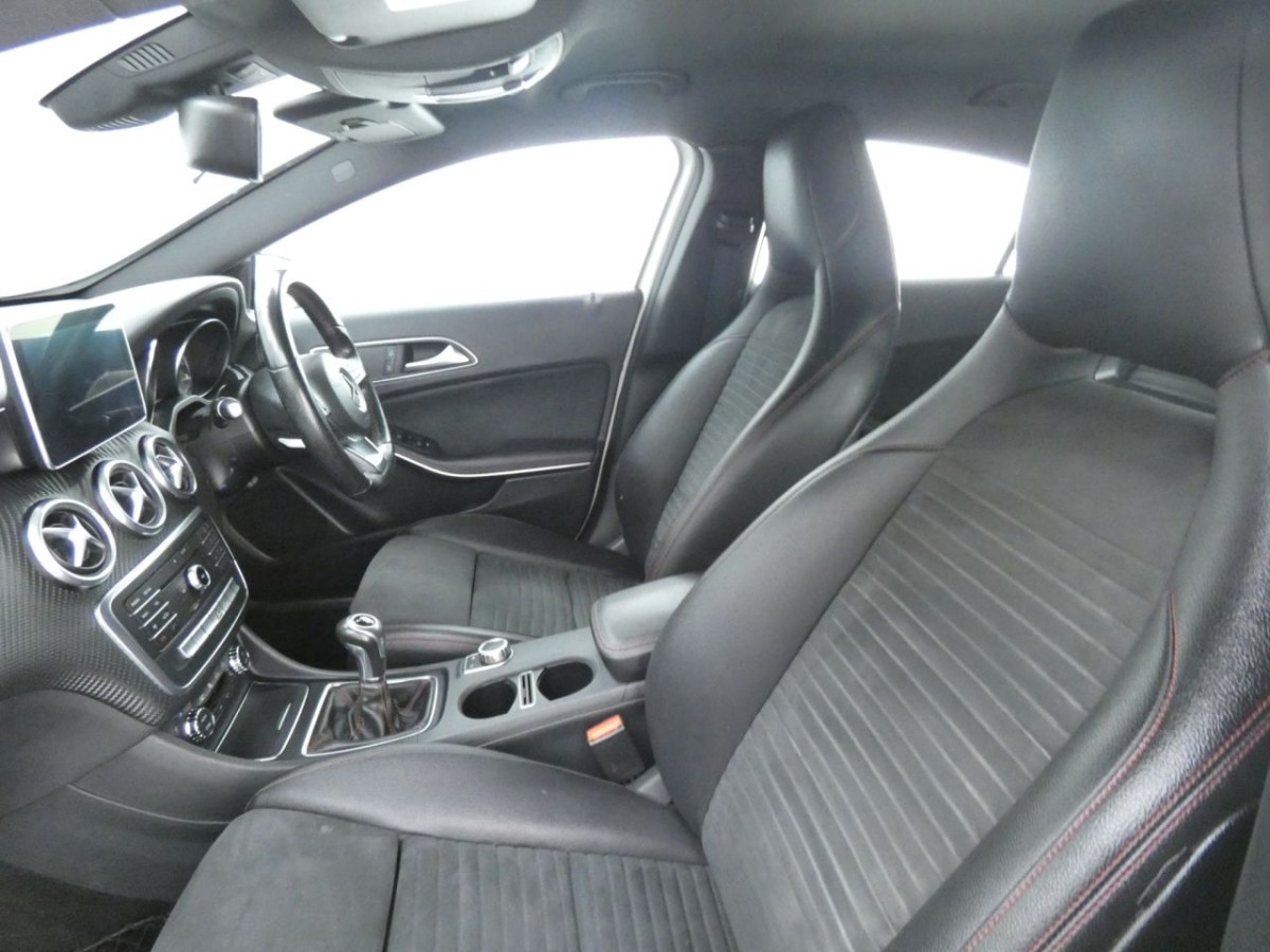MERCEDES-BENZ A-CLASS 2.1 A 200 D AMG LINE 5D 134 BHP - 2016 - £9,700