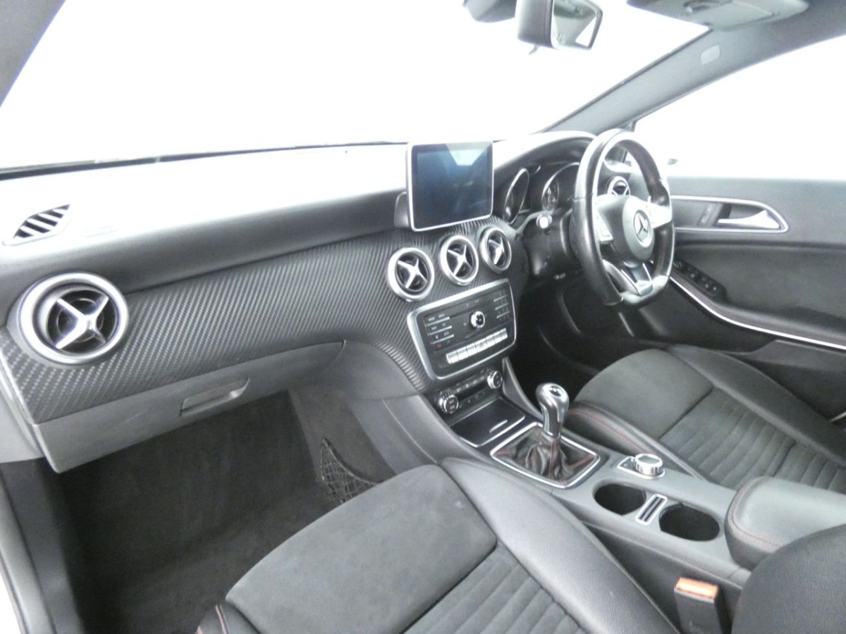 MERCEDES-BENZ A-CLASS 2.1 A 200 D AMG LINE 5D 134 BHP - 2016 - £9,700
