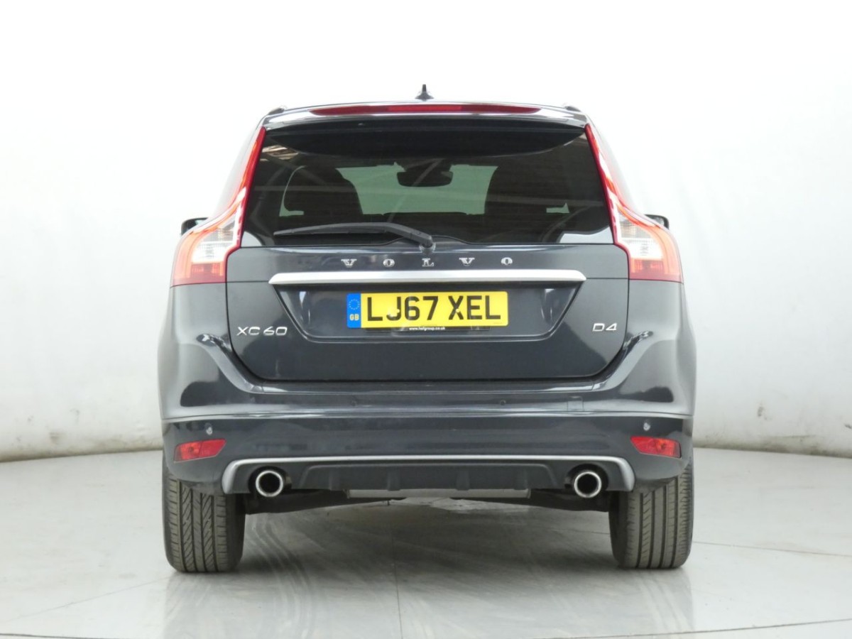 VOLVO XC60 2.0 D4 R-DESIGN LUX NAV 5D 188 BHP - 2017 - £14,990
