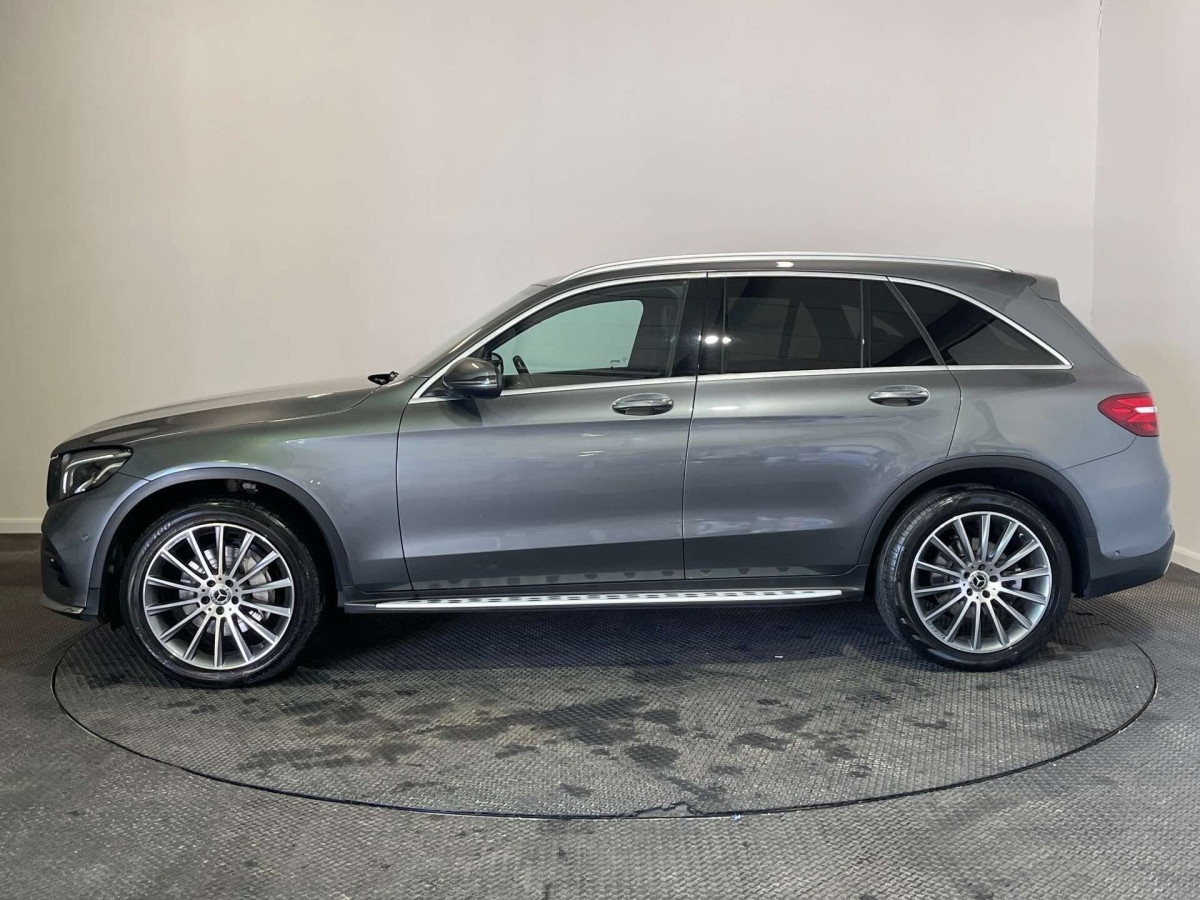 MERCEDES-BENZ GLC 2017 (67) 2.1 GLC250D AMG LINE (PREMIUM) SUV 5DR DIESEL G-TRONIC 4MATIC EURO 6 (S/S) - 2017 - £18,000