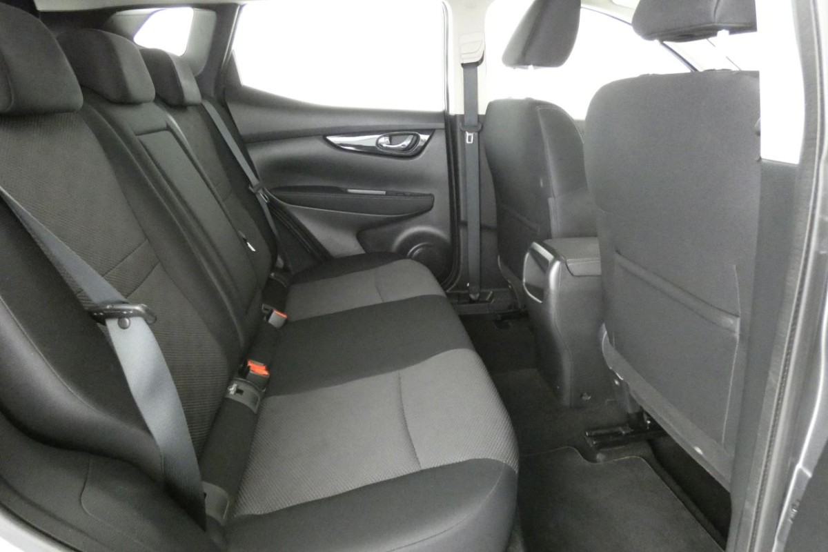 NISSAN QASHQAI 1.5 N-CONNECTA DCI 5D 108 BHP - 2016 - £11,990