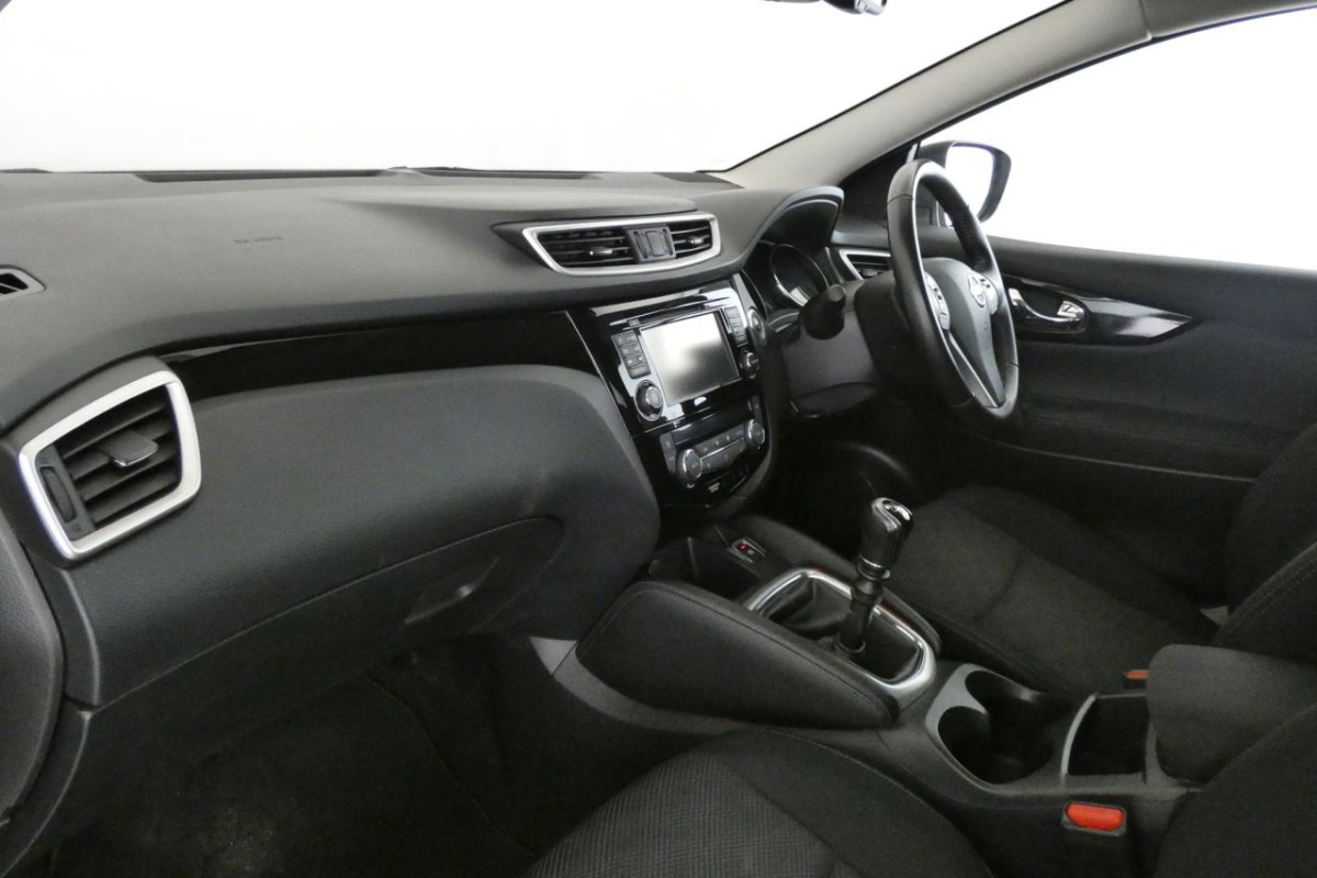 NISSAN QASHQAI 1.5 N-CONNECTA DCI 5D 108 BHP - 2016 - £11,990