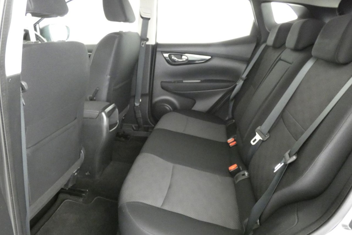 NISSAN QASHQAI 1.5 N-CONNECTA DCI 5D 108 BHP - 2016 - £11,990