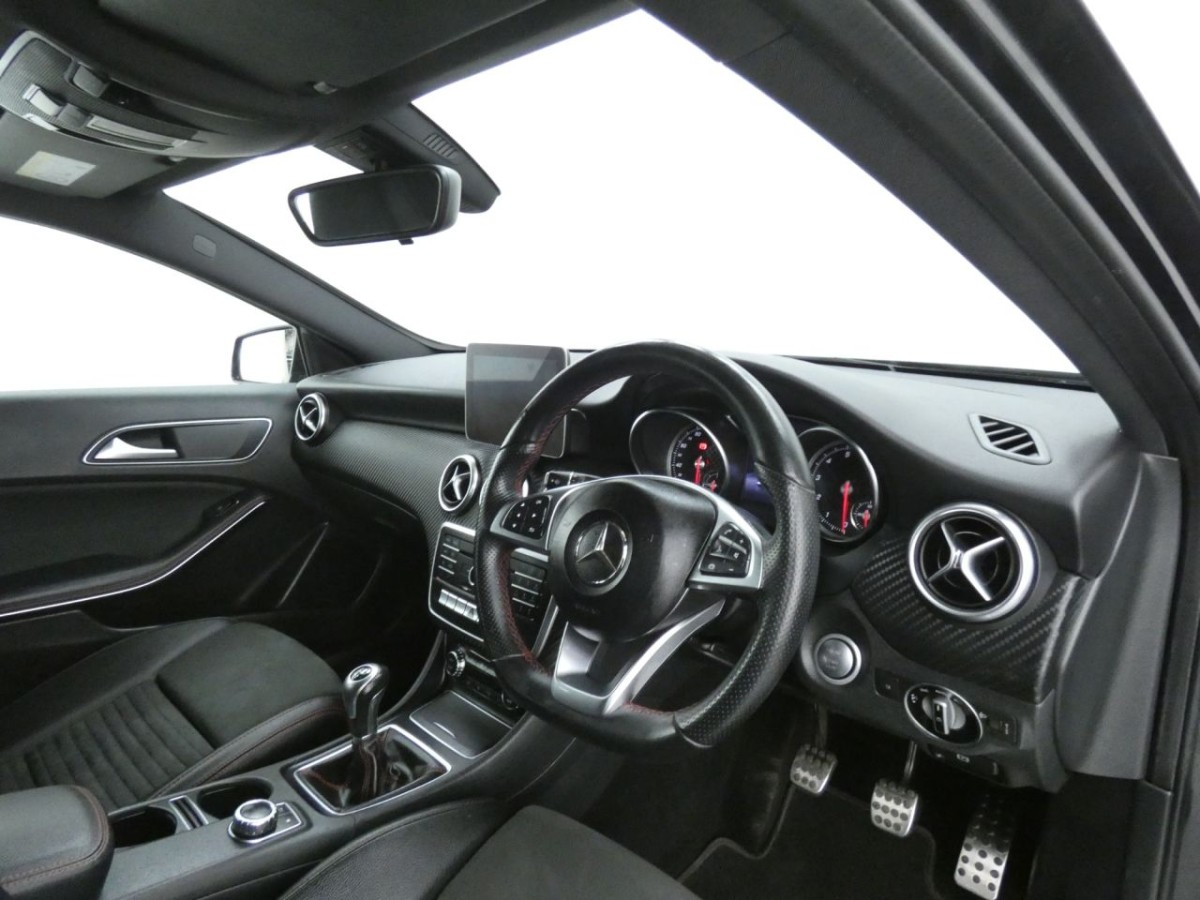 MERCEDES-BENZ A-CLASS 1.6 A 160 AMG LINE 5D 102 BHP - 2018 - £14,990
