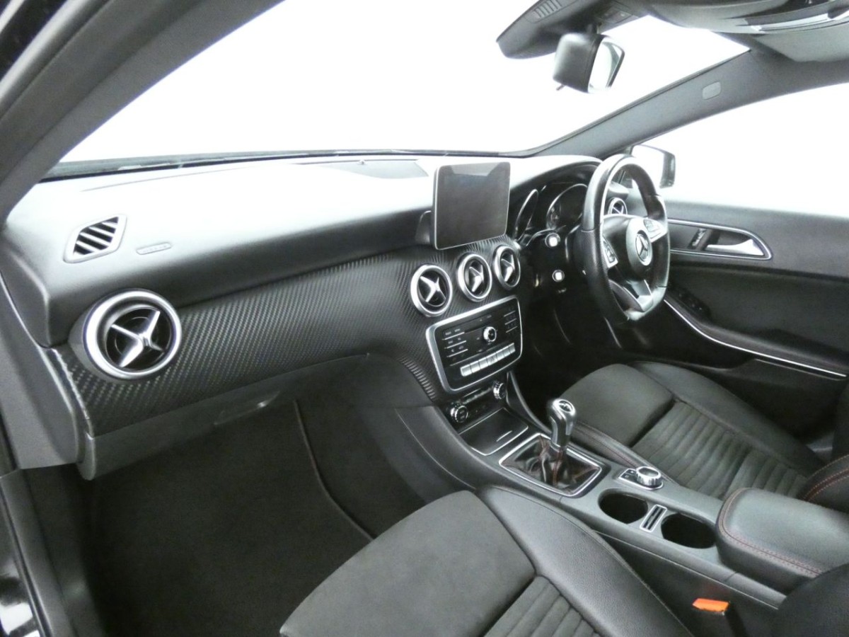 MERCEDES-BENZ A-CLASS 1.6 A 160 AMG LINE 5D 102 BHP - 2018 - £14,990