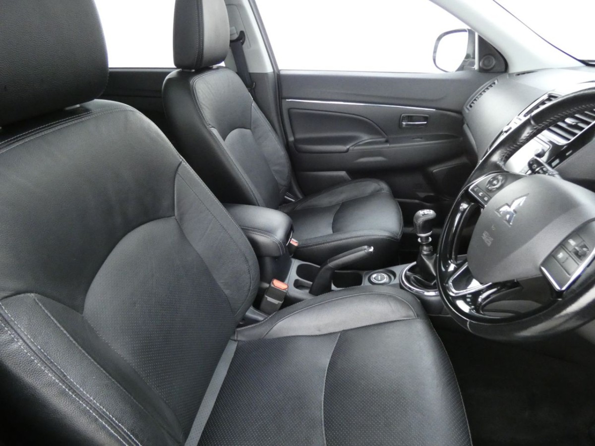 MITSUBISHI ASX 1.6 DI-D ZC-H 5D 112 BHP HATCHBACK - 2015 - £6,990