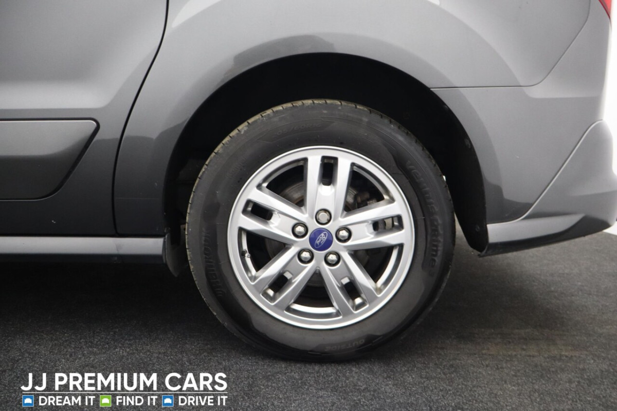 FORD GRAND TOURNEO CONNECT 1.5 ECOBLUE TITANIUM MPV 5DR DIESEL AUTO EURO 6 (S/S) (120 PS) - 2020 - £13,500