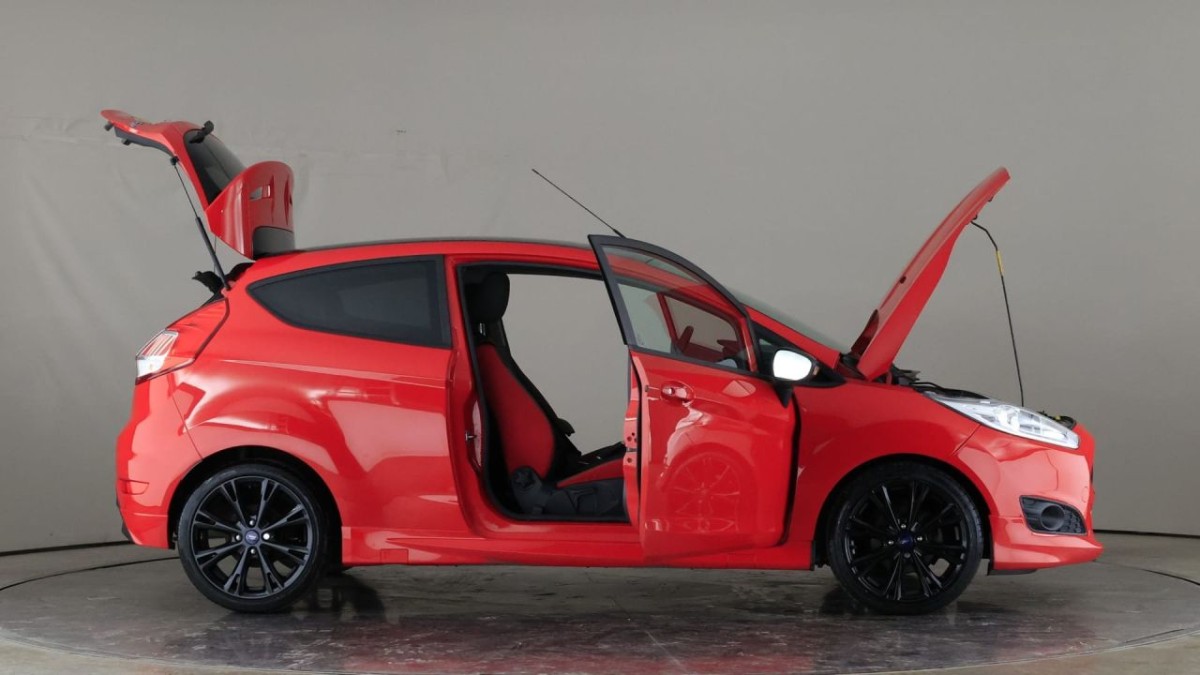 FORD FIESTA 1.0 ZETEC S RED EDITION 3D 139 BHP - 2016 - £6,990
