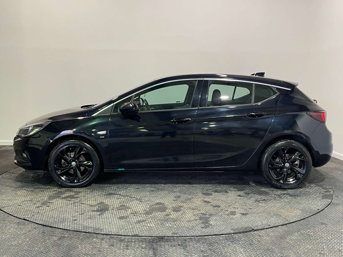 VAUXHALL ASTRA 2018 (18) 1.0I TURBO ECOTEC SRI NAV HATCHBACK 5DR PETROL MANUAL EURO 6 (S/S) (105 PS) - 2018 - £5,800