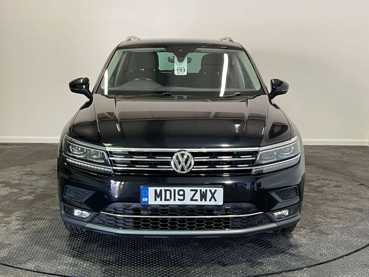 VOLKSWAGEN TIGUAN 2019 (19) 2.0 TDI SEL SUV 5DR DIESEL MANUAL EURO 6 (S/S) (150 PS) - 2019 - £14,500