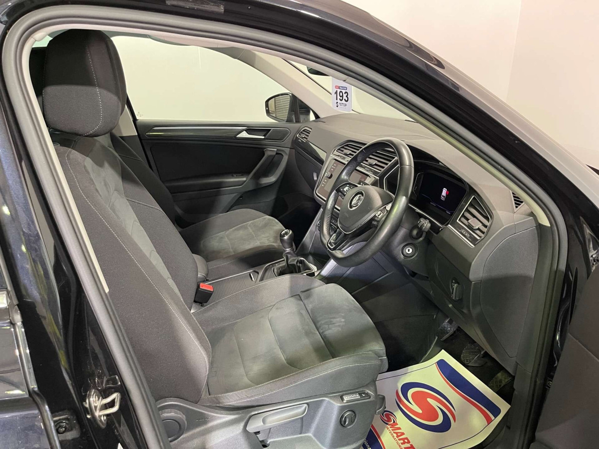 VOLKSWAGEN TIGUAN 2019 (19) 2.0 TDI SEL SUV 5DR DIESEL MANUAL EURO 6 (S/S) (150 PS) - 2019 - £14,500