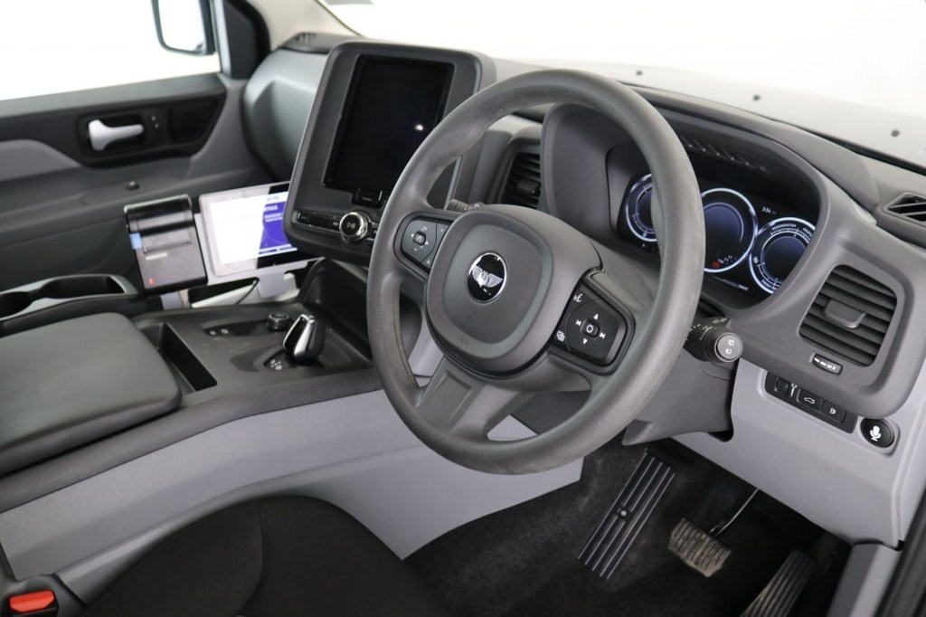 LEVC TX 1.5 VISTA 4D 148 BHP - 2020 - £47,990