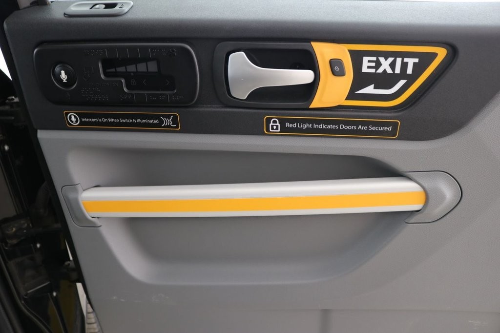 LEVC TX 1.5 VISTA 4D 148 BHP - 2020 - £47,990