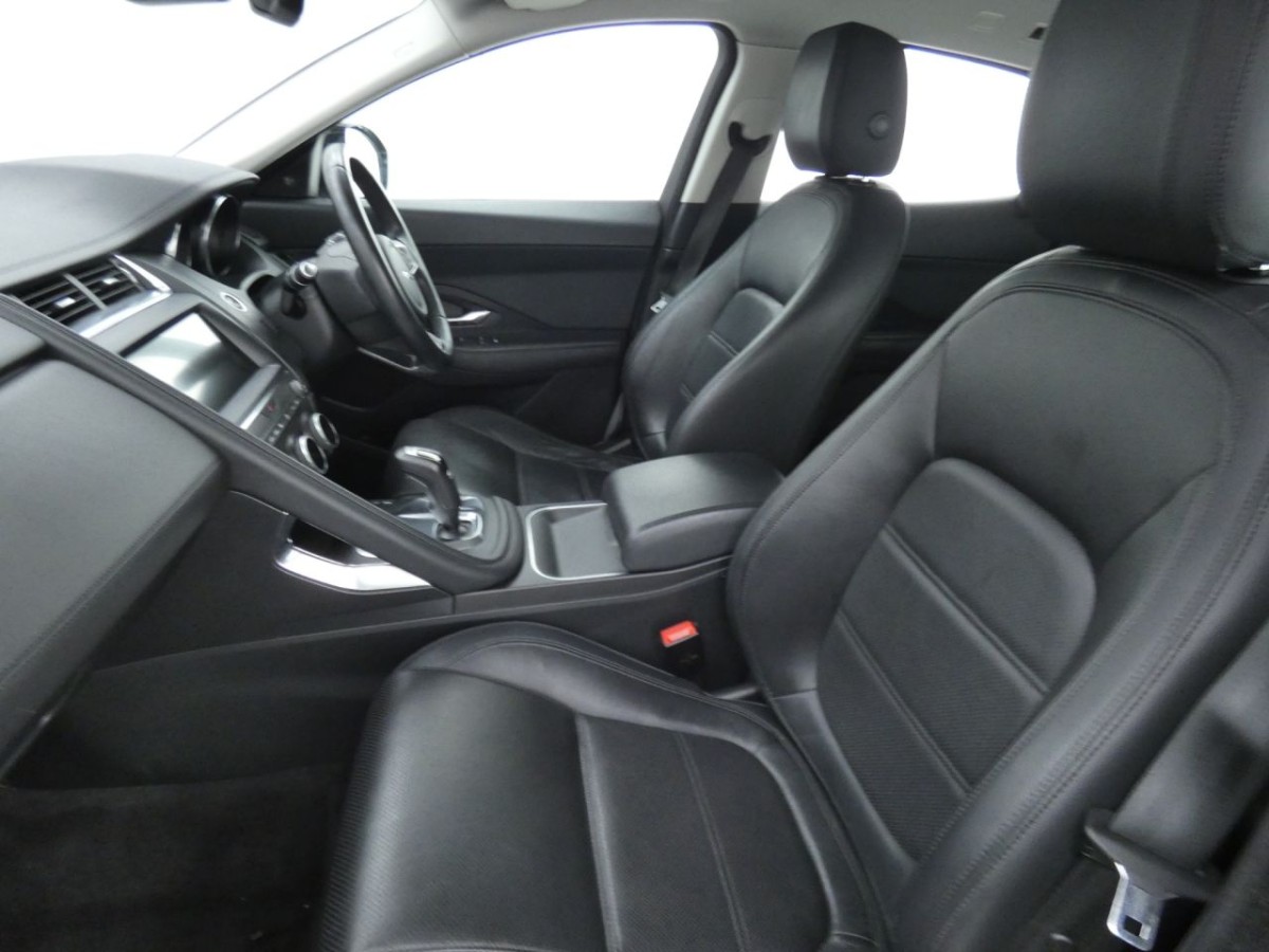 JAGUAR E-PACE 2.0 S 5D 148 BHP - 2019 - £16,990