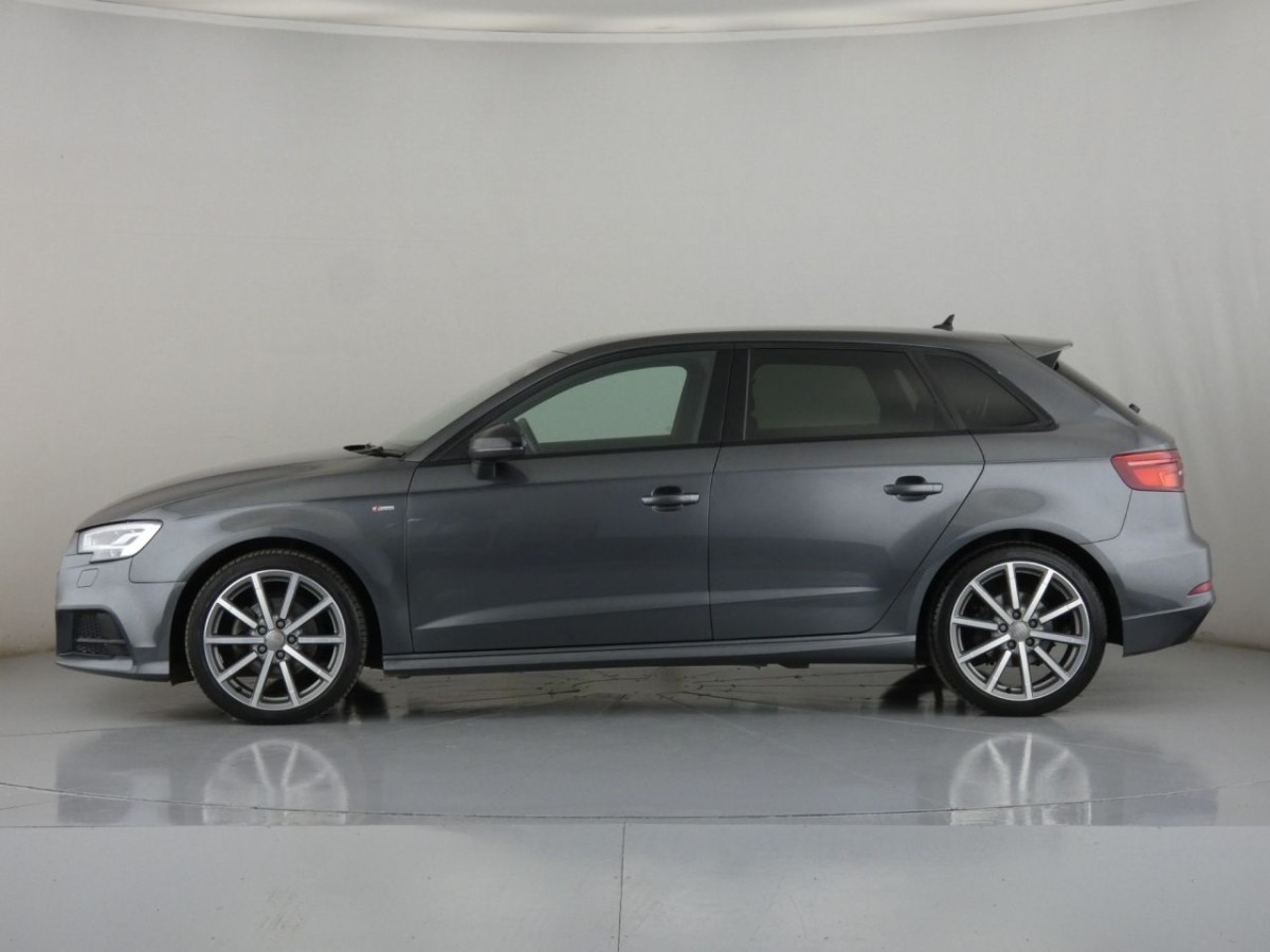 AUDI A3 1.5 SPORTBACK TFSI S LINE BLACK EDITION 5D 148 BHP - 2019 - £12,700