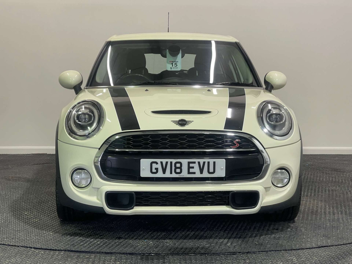 MINI HATCH 2018 (18) 2.0 COOPER S HATCHBACK 5DR PETROL STEPTRONIC EURO 6 (S/S) (192 PS) - 2018 - £10,000