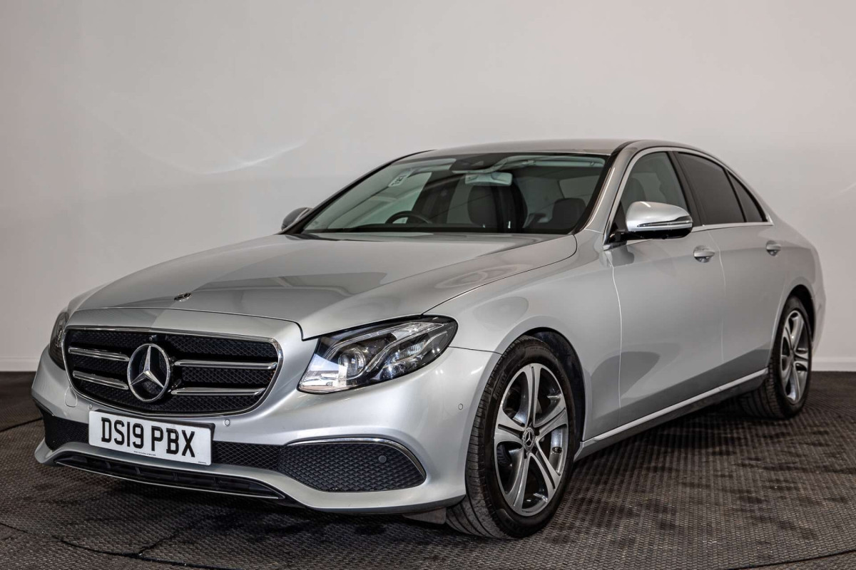 MERCEDES-BENZ E CLASS 2019 (19) 2.0 E220D SE SALOON 4DR DIESEL G-TRONIC+ EURO 6 (S/S) (194 PS) - 2019 - £16,200