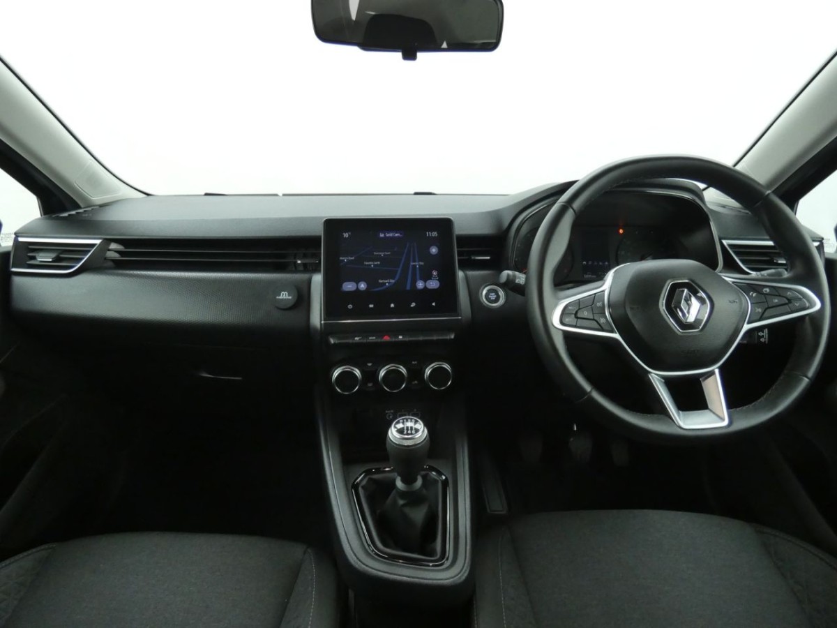 RENAULT CLIO 1.0 ICONIC TCE 5D 90 BHP - 2021 - £9,700
