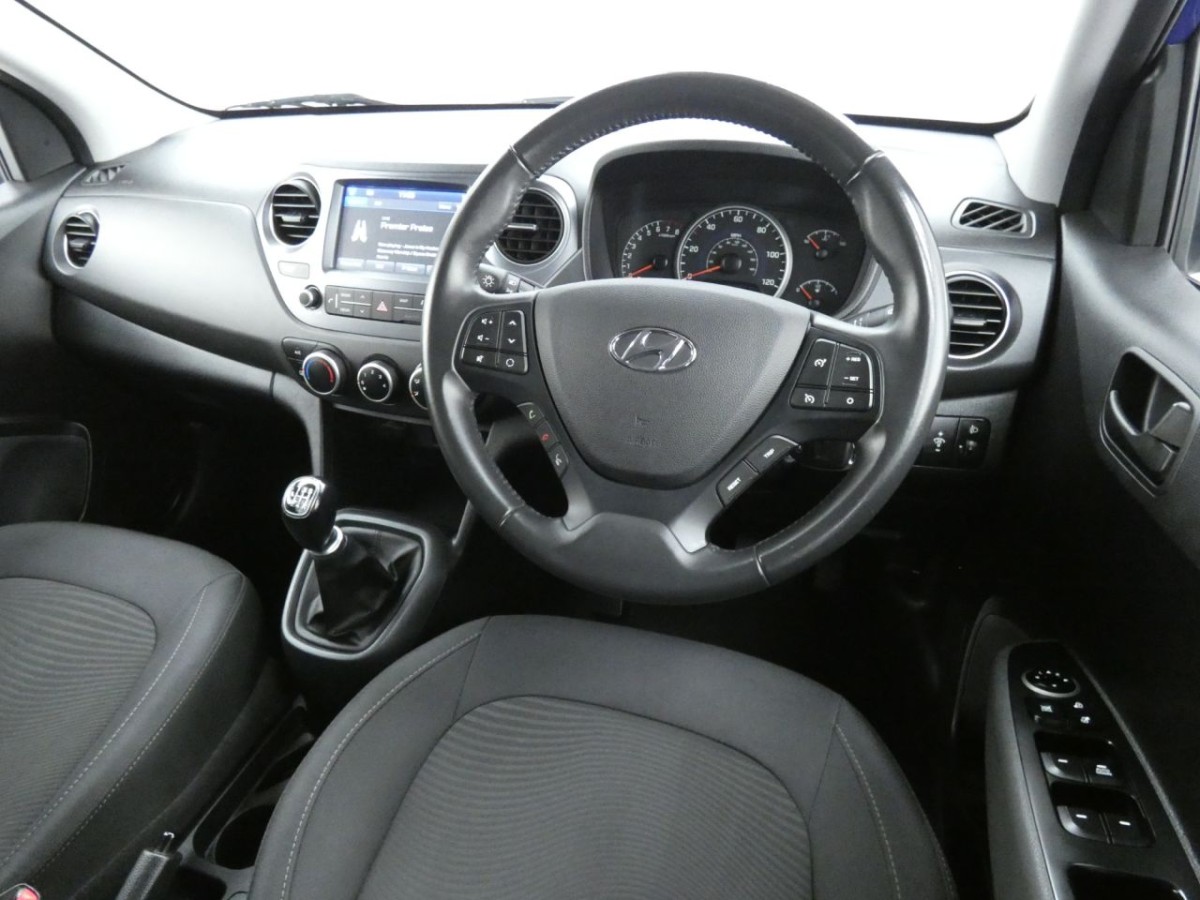 HYUNDAI I10 1.0 PLAY 5D 65 BHP - 2019 - £8,990