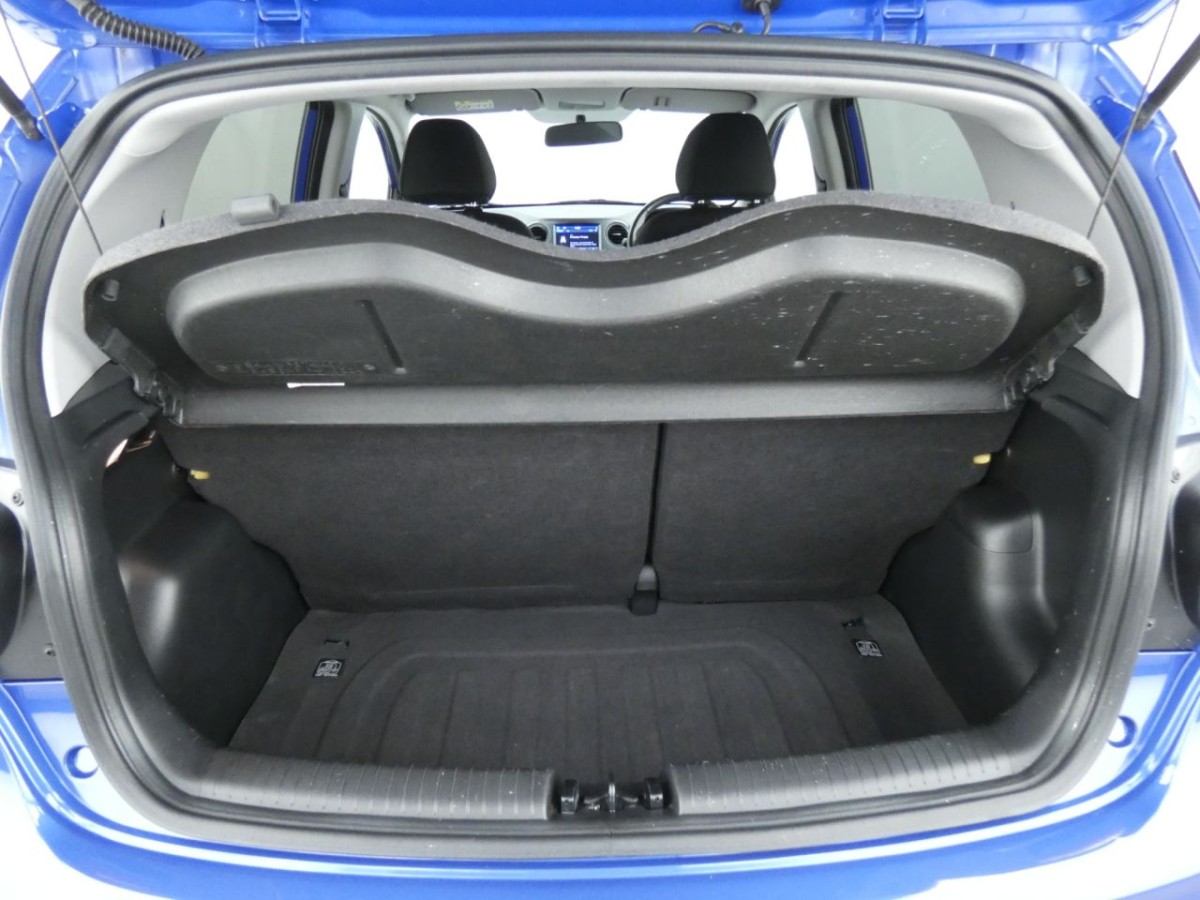 HYUNDAI I10 1.0 PLAY 5D 65 BHP - 2019 - £8,990