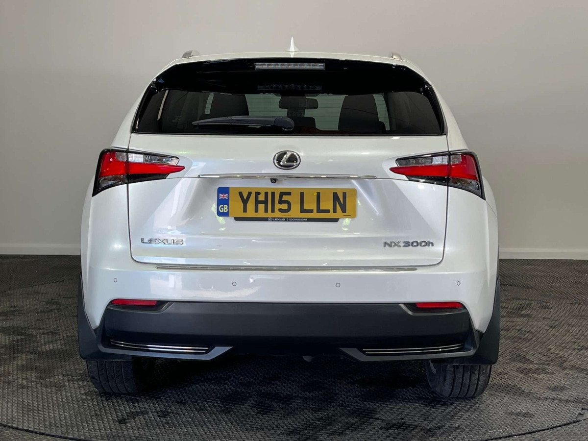 LEXUS NX 2015 (15) 2.5 300H PREMIER SUV 5DR PETROL HYBRID E-CVT 4WD EURO 6 (S/S) (197 PS) - 2015 - £15,200