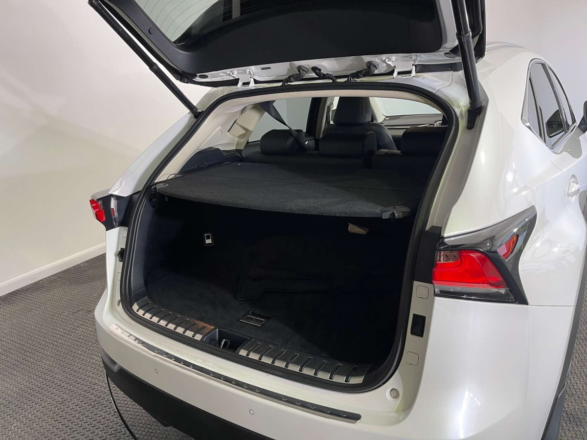 LEXUS NX 2015 (15) 2.5 300H PREMIER SUV 5DR PETROL HYBRID E-CVT 4WD EURO 6 (S/S) (197 PS) - 2015 - £15,200