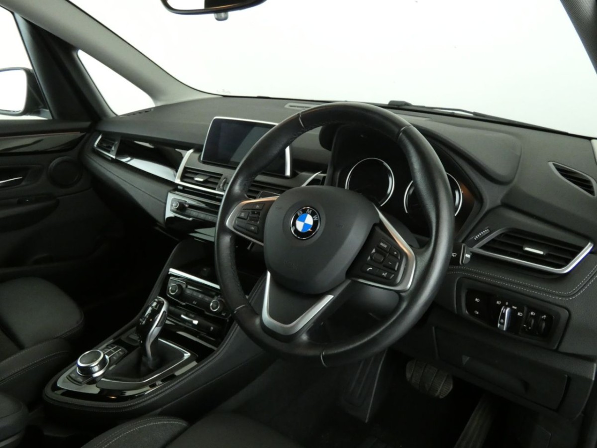 BMW 2 SERIES 1.5 218I SPORT ACTIVE TOURER 5D 139 BHP - 2019 - £17,300